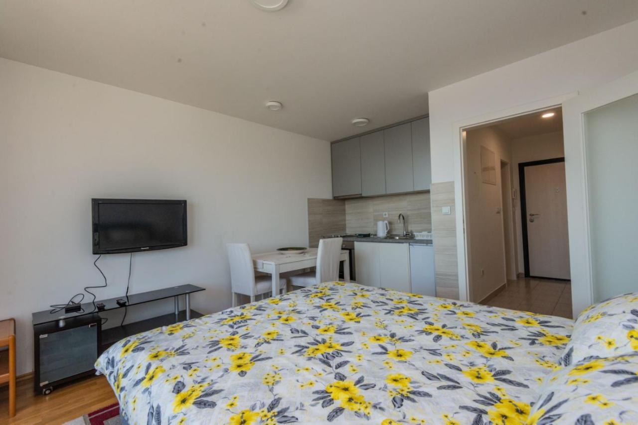Hafsa Apartments Sarajevo City View Bagian luar foto